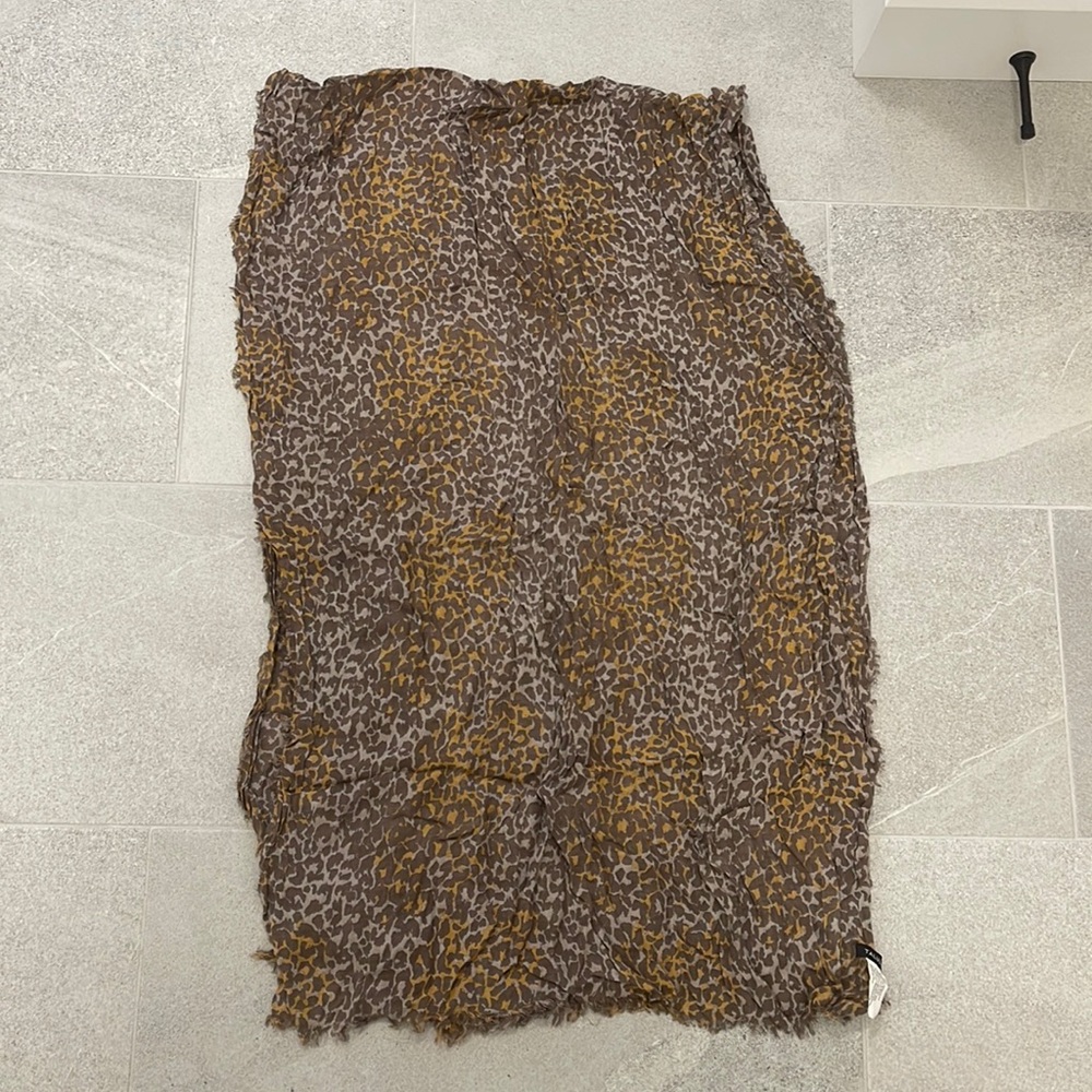 Aritzia Talula scarf